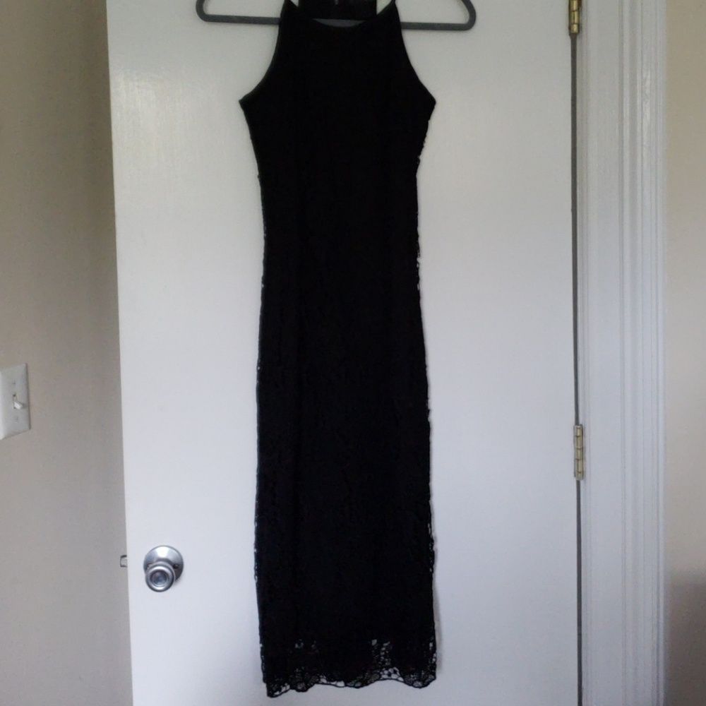 Midi lace dress